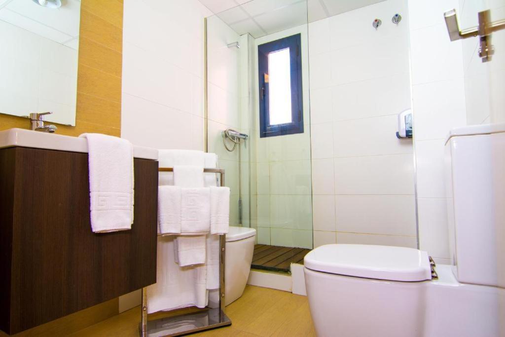 Apartamentos 16:9 Suites Almería Extérieur photo