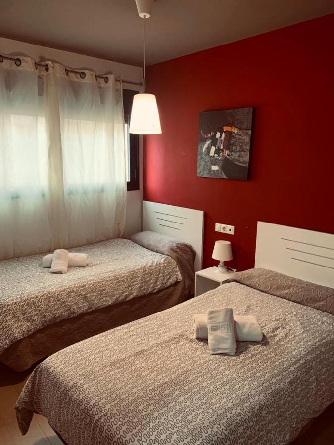 Apartamentos 16:9 Suites Almería Extérieur photo