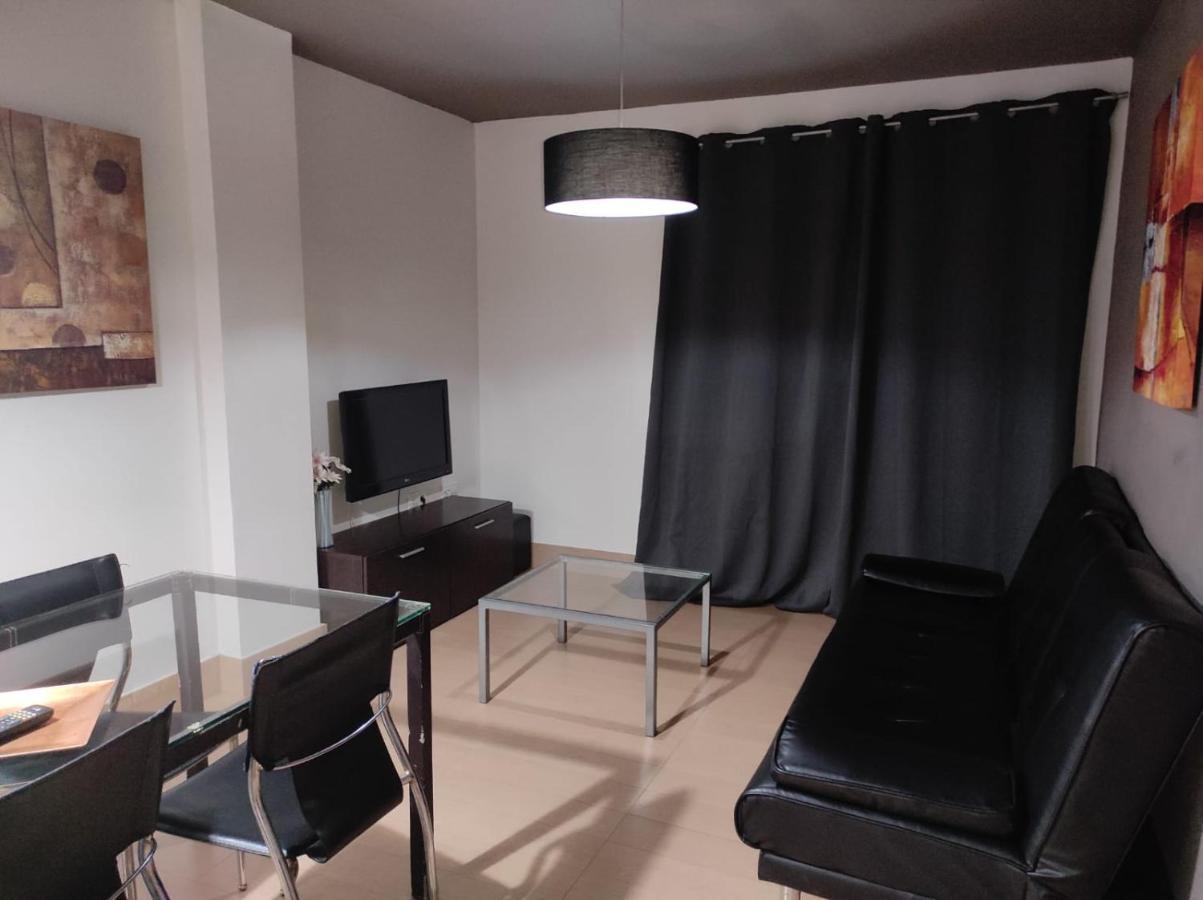 Apartamentos 16:9 Suites Almería Extérieur photo